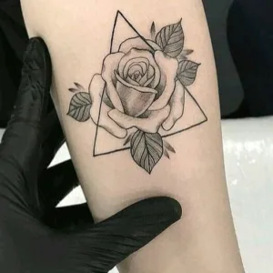 Eliminación de tatuajes hasta 4 cm - Clinica Baños Málaga